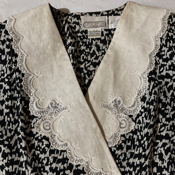 EUC Liz Robert’s Vintage Butterfly Dress with Eyelet Collar - Picture 7 of 9